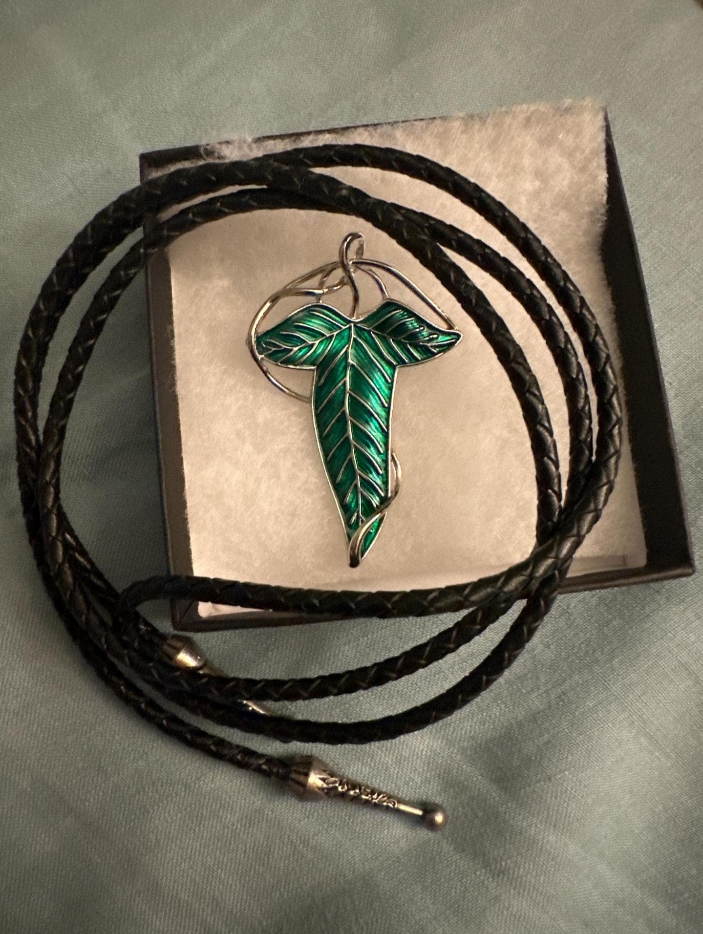 Lotr Leaf Cloak Brooch Printable Template