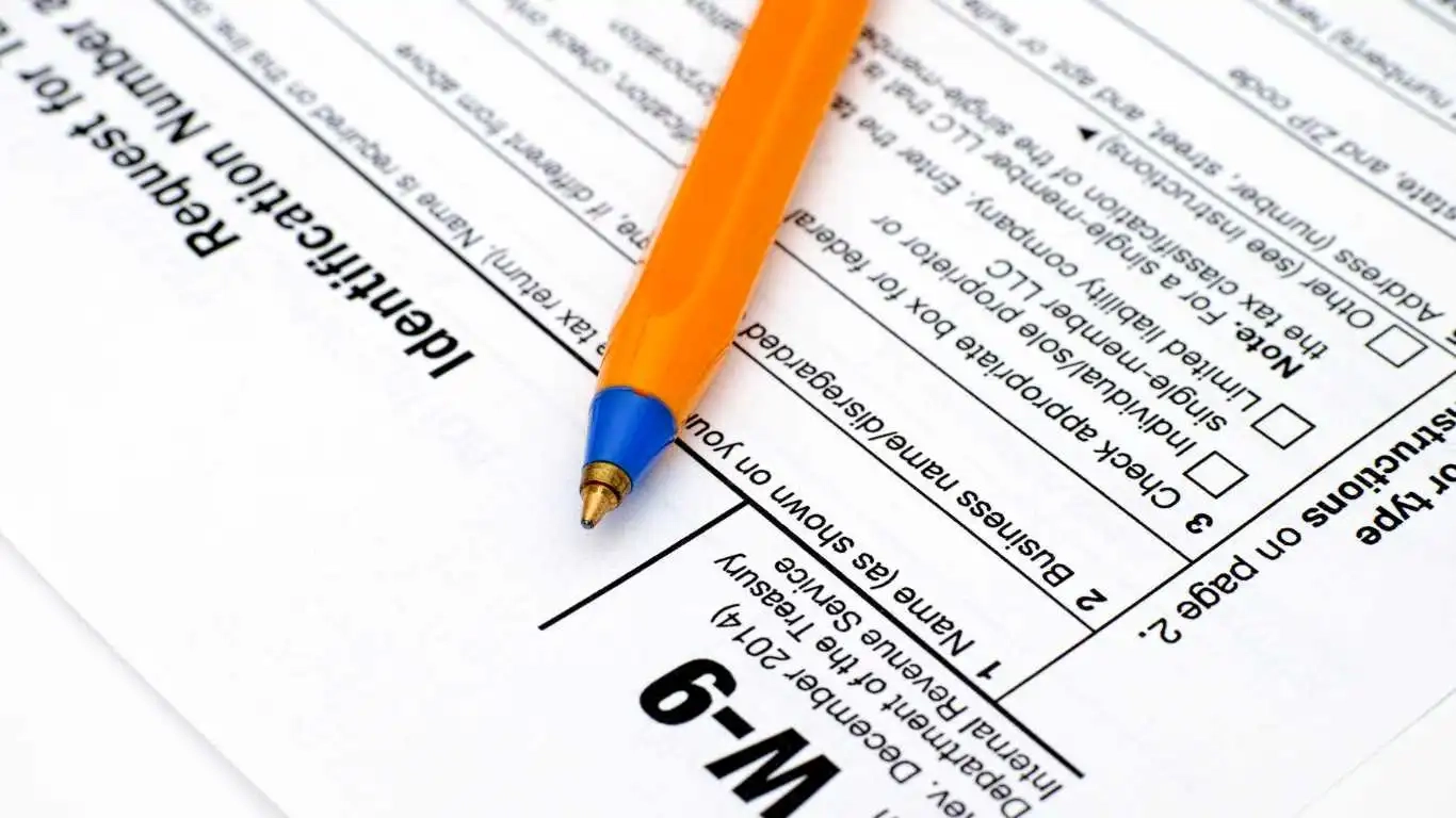What Is A W9 Form Who Needs It And Why 
