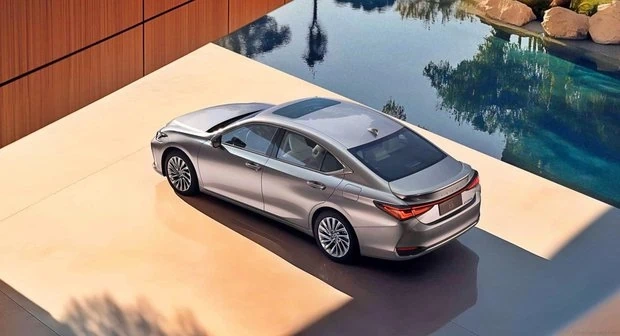 7th generation lexus es will be facelifted a second time
